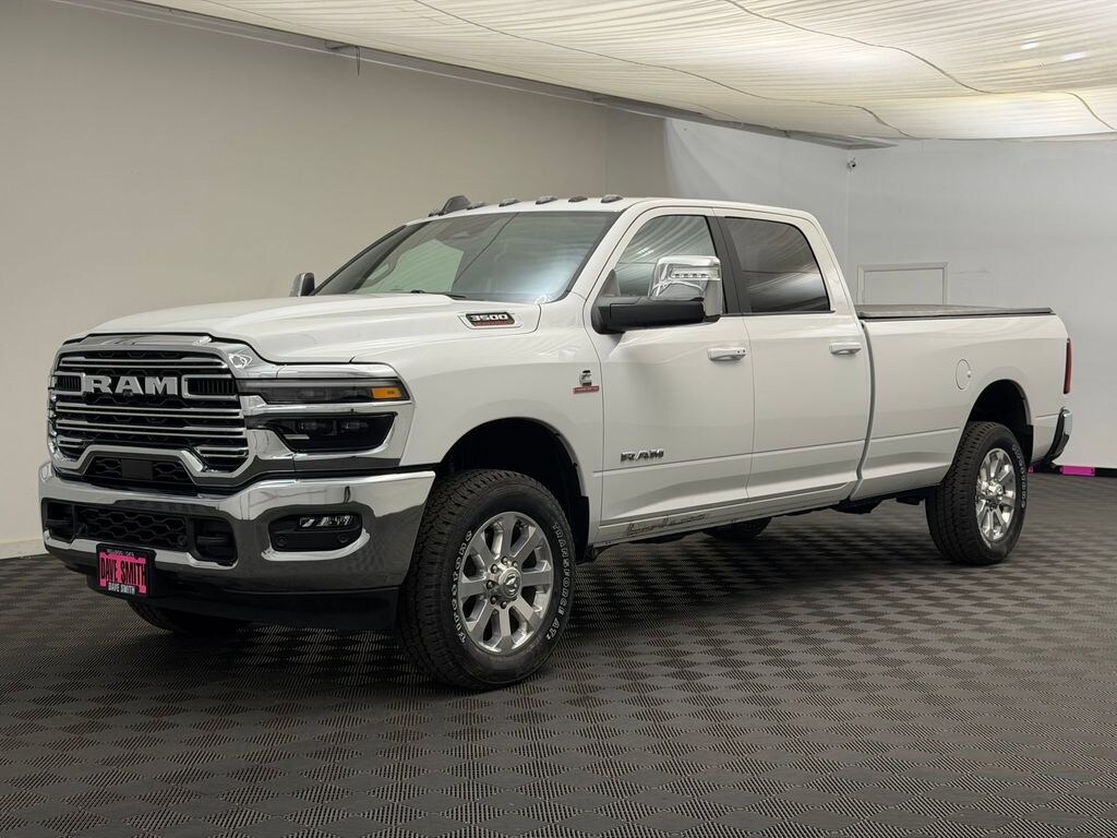 New 2026 Ram 3500 LARAMIE CREW CAB 4X4 8' BOX Pickup