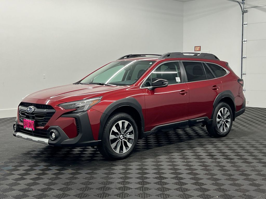 2025 Subaru Outback Limited's photo