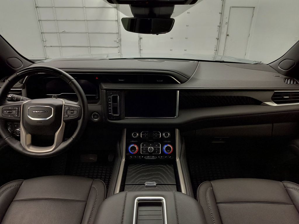 2024 GMC Yukon XL Denali - Photo 13
