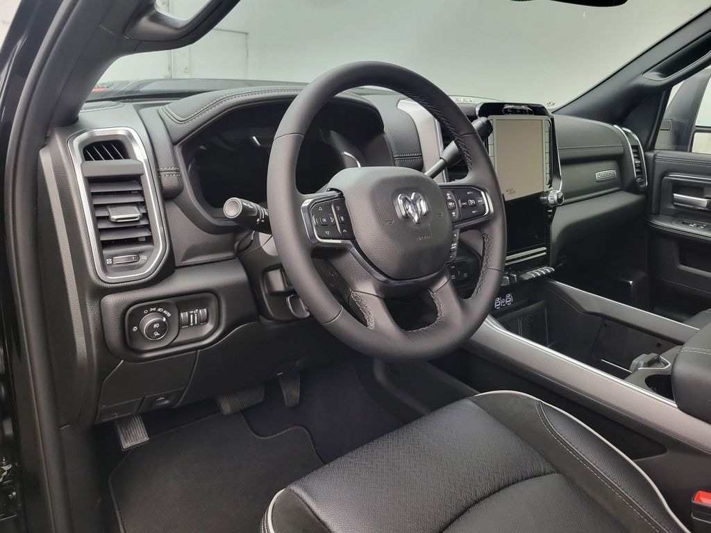 New 2026 Ram 3500 LARAMIE CREW CAB 4X4 8' BOX Pickup