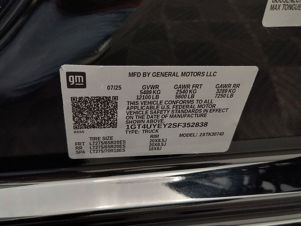 2025 GMC Sierra 3500HD Denali Ultimate - Photo 16