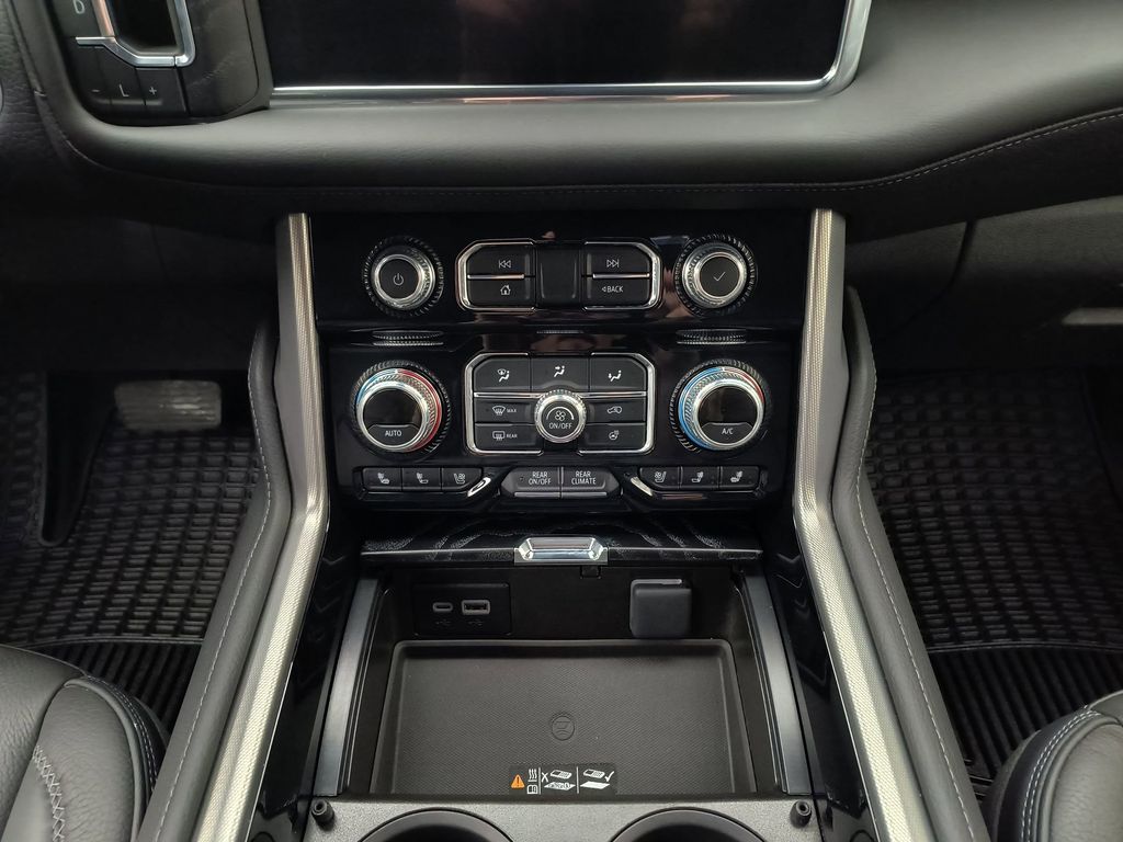 2024 GMC Yukon XL Denali - Photo 27