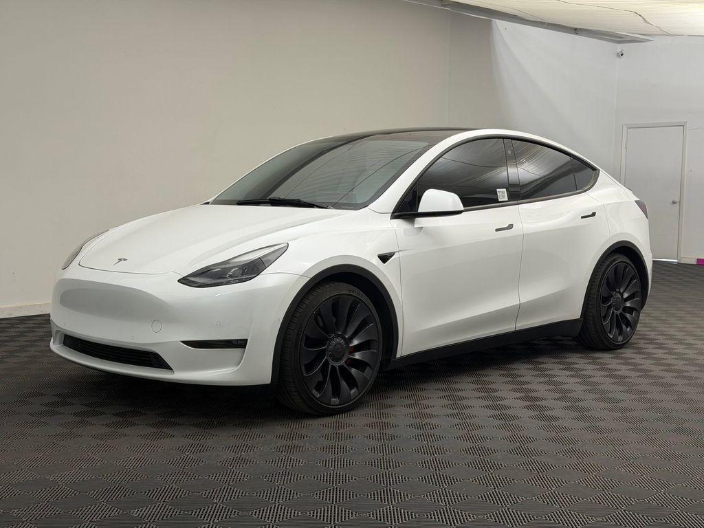2021 Tesla Model Y Performance Dual Motor All-Wheel Drive's photo