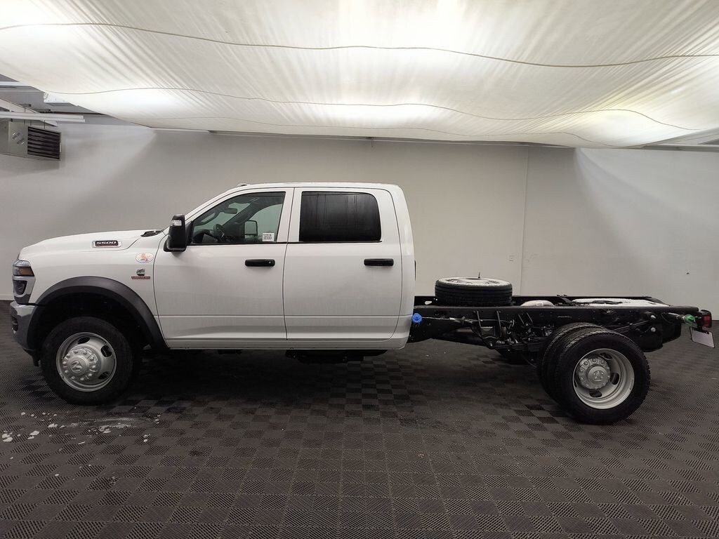 New 2026 Ram 5500 Chassis Cab 5500 TRADESMAN CHASSIS CREW CAB 4X4 60' CA Pickup