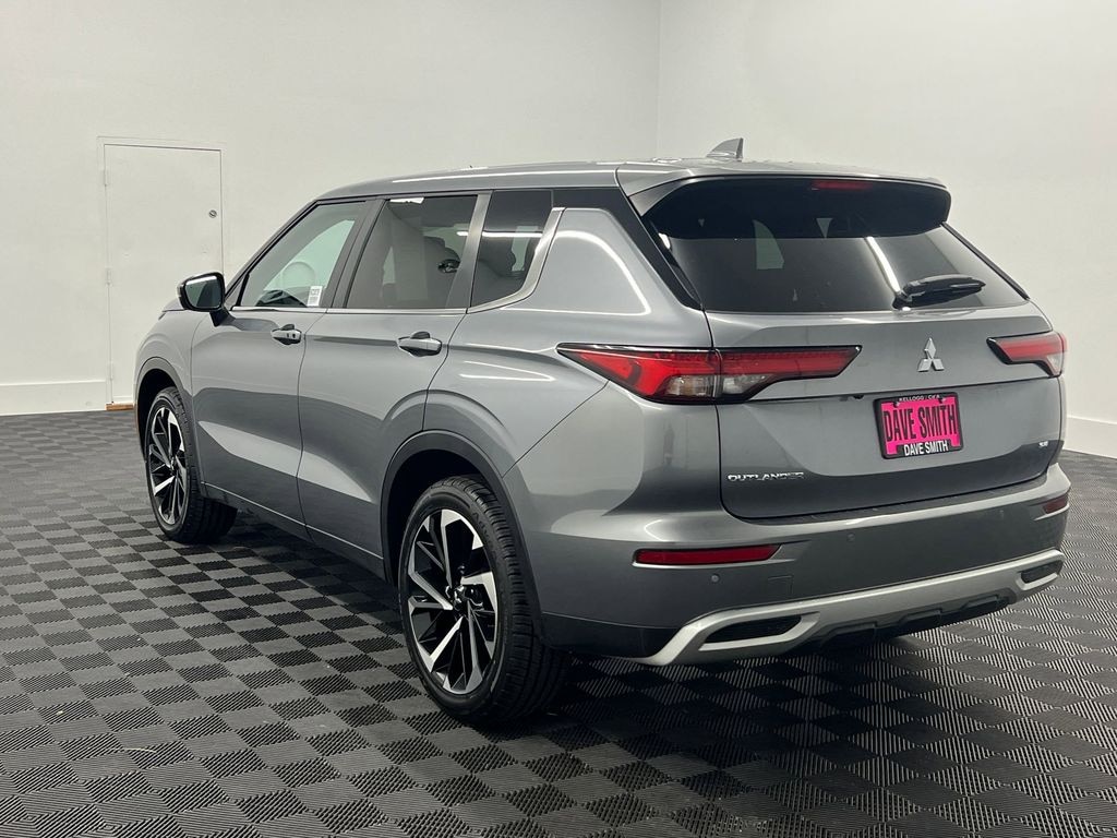 Used 2024 Mitsubishi Outlander SE SUV