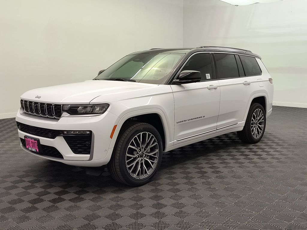 2026 Jeep Grand Cherokee L Summit 4x4's photo