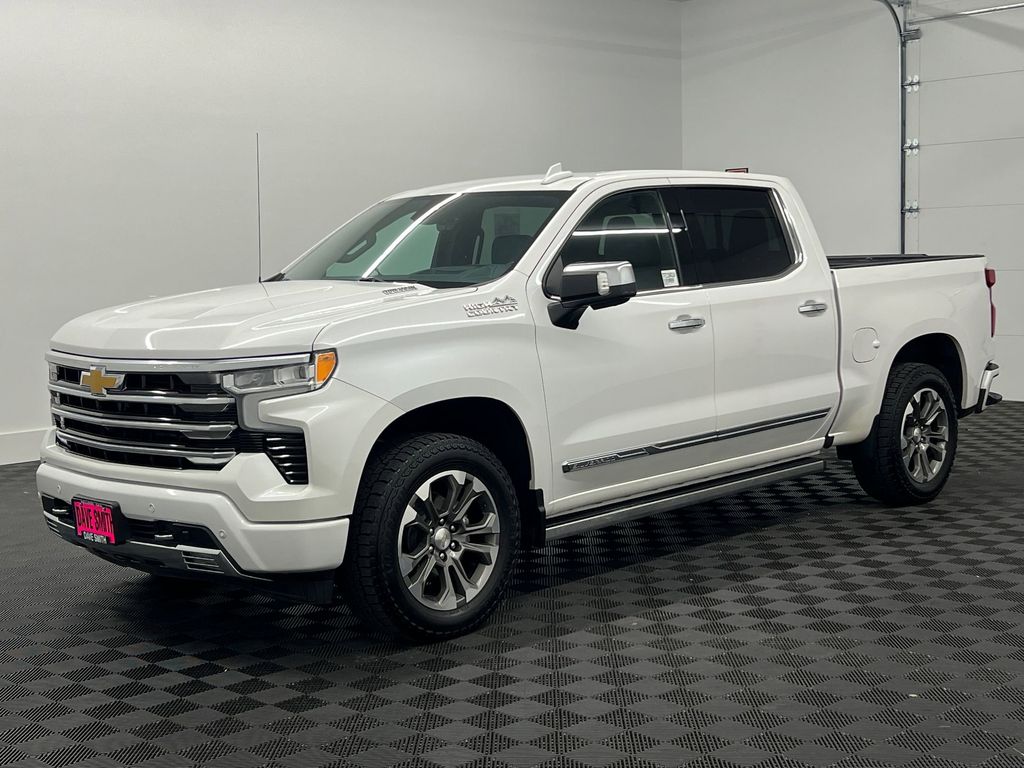 2023 Chevrolet Silverado 1500 High Country's photo