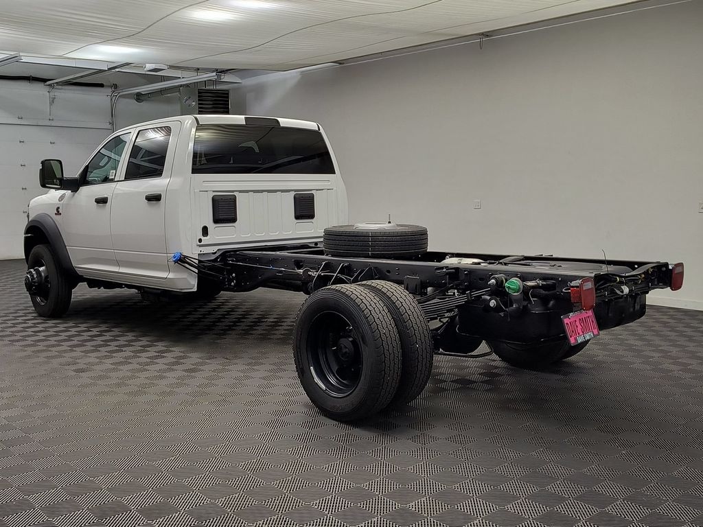 New 2026 Ram 5500 TRADESMAN CHASSIS CREW CAB 4X4 84' CA Pickup
