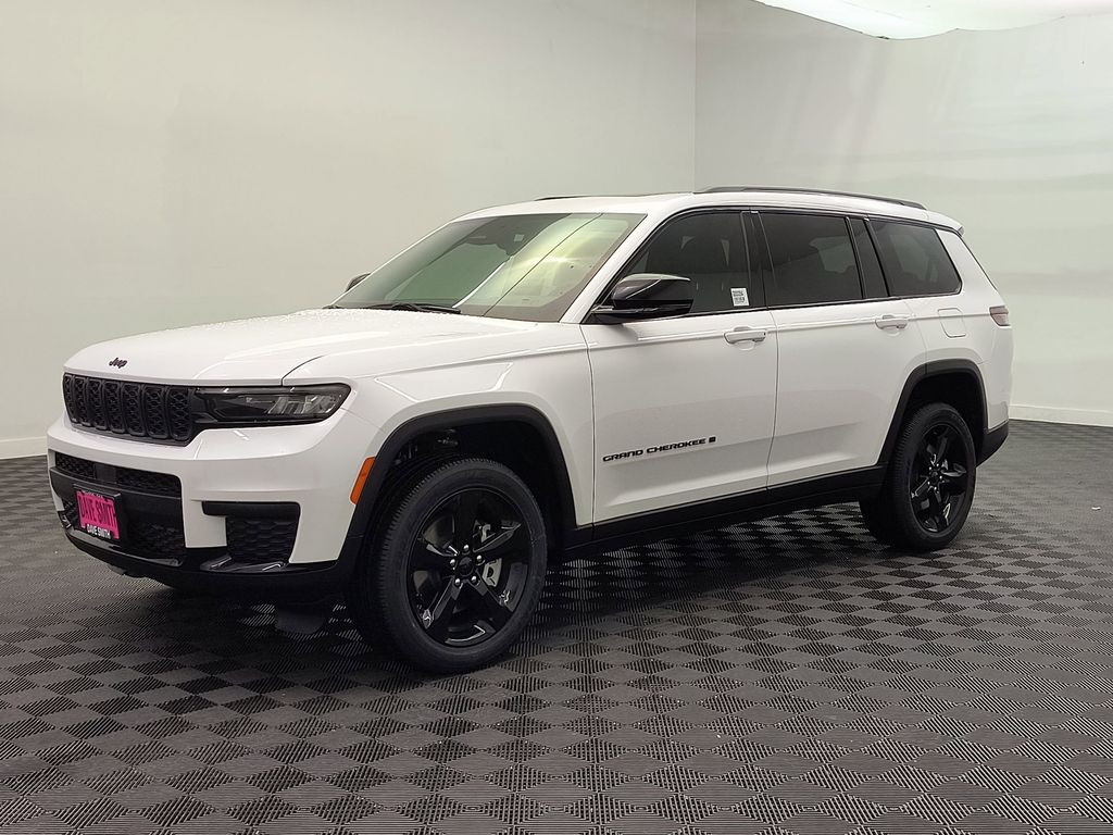 2025 Jeep Grand Cherokee L Altitude's photo