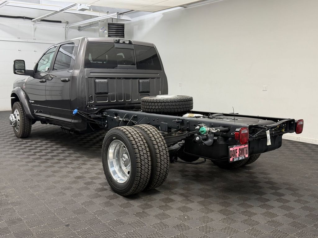 New 2026 Ram 5500 BIG HORN CHASSIS CREW CAB 4X4 60' CA Pickup