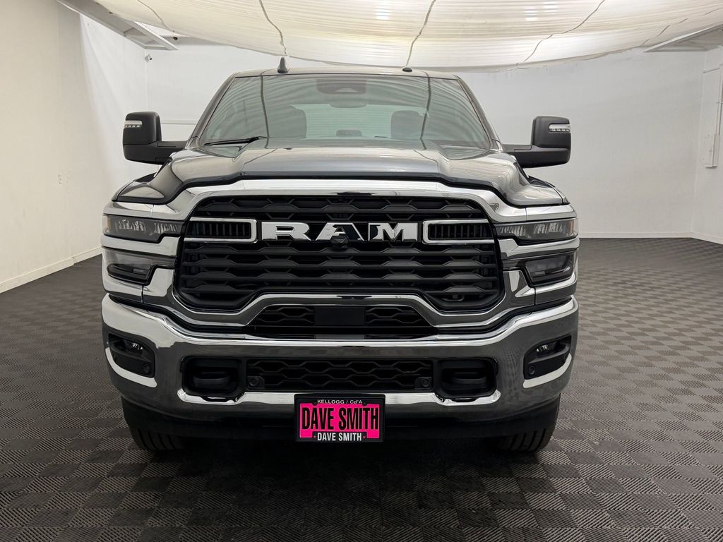 2026 RAM 3500 Big Horn - Photo 6