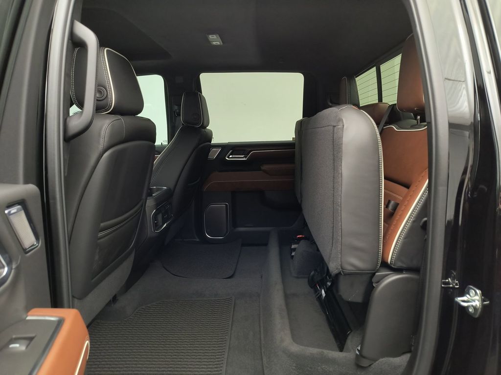 2025 GMC Sierra 3500HD Denali Ultimate - Photo 20