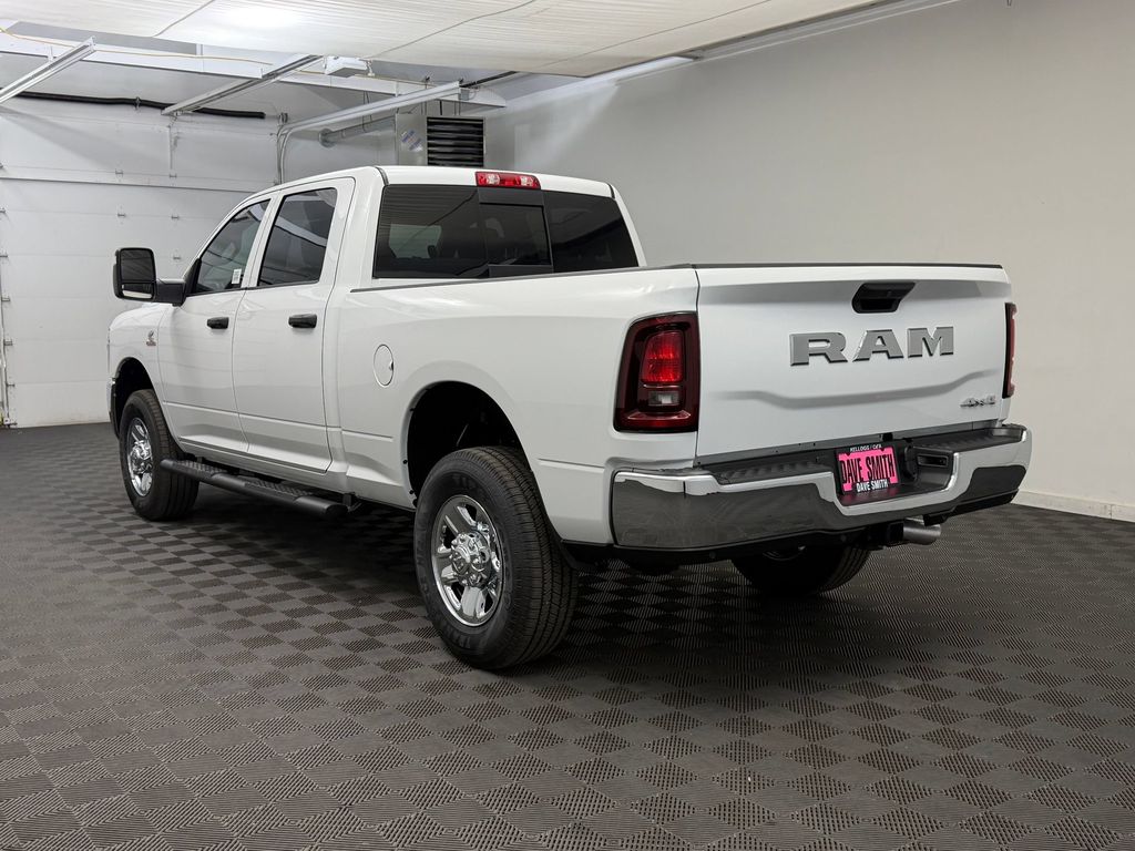 New 2027 Ram 3500 TRADESMAN CREW CAB 4X4 Pickup