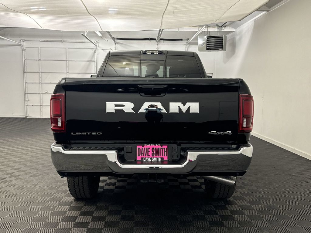 2025 RAM 3500 Limited - Photo 9