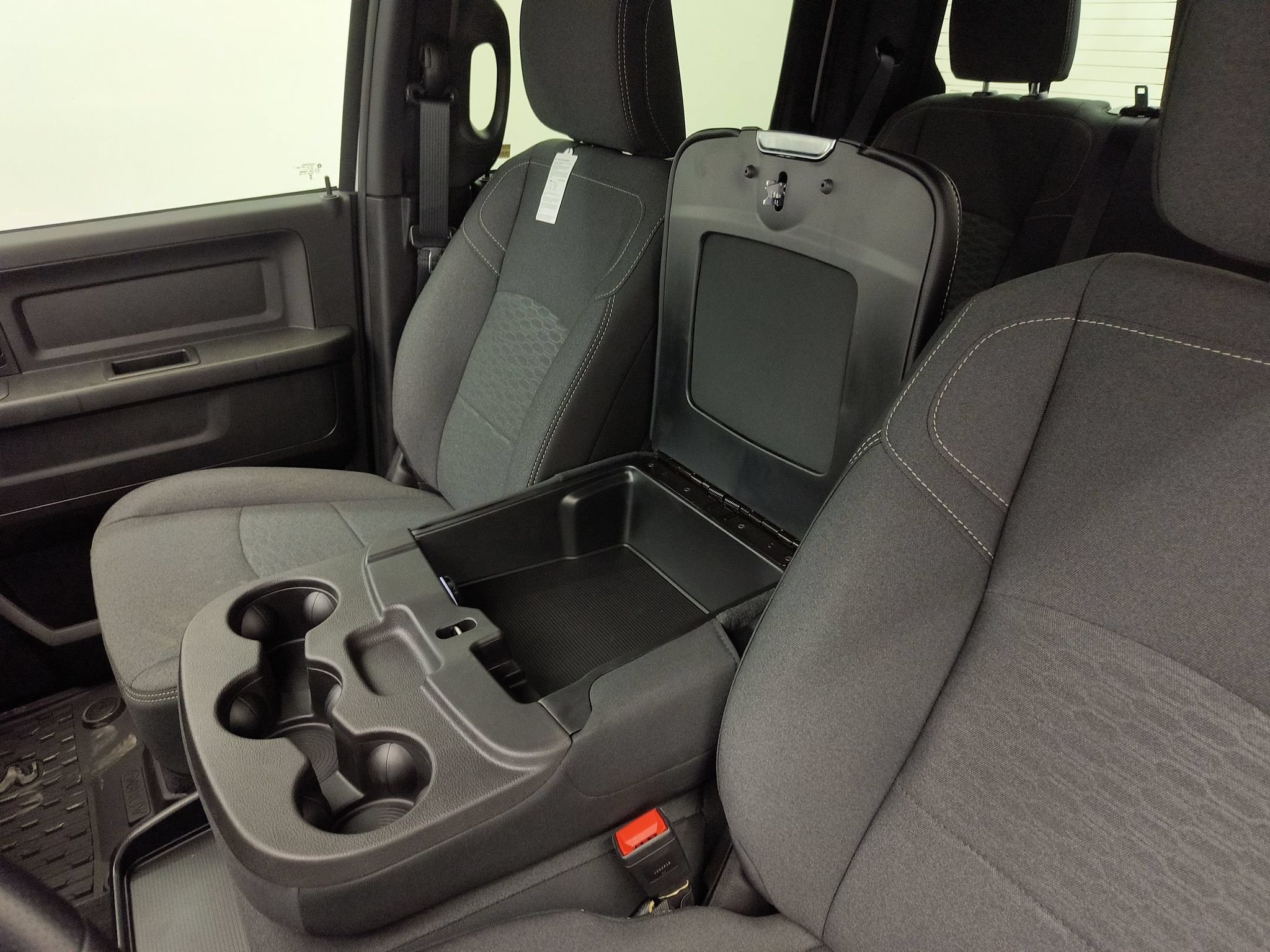 2025 RAM 2500 Tradesman - Photo 27