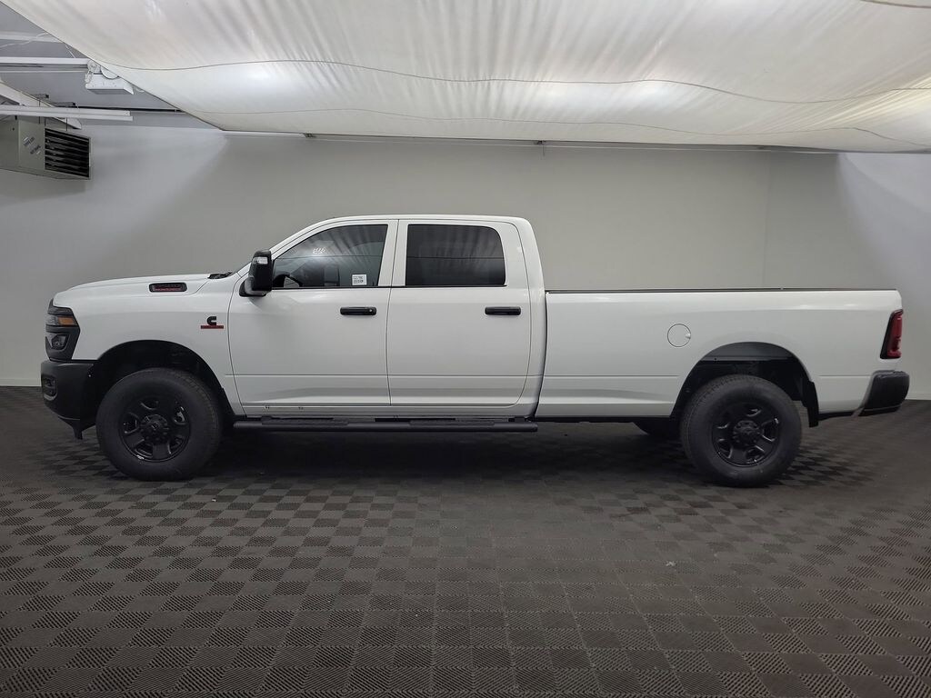 New 2026 Ram 3500 TRADESMAN CREW CAB 4X4 8' BOX Pickup