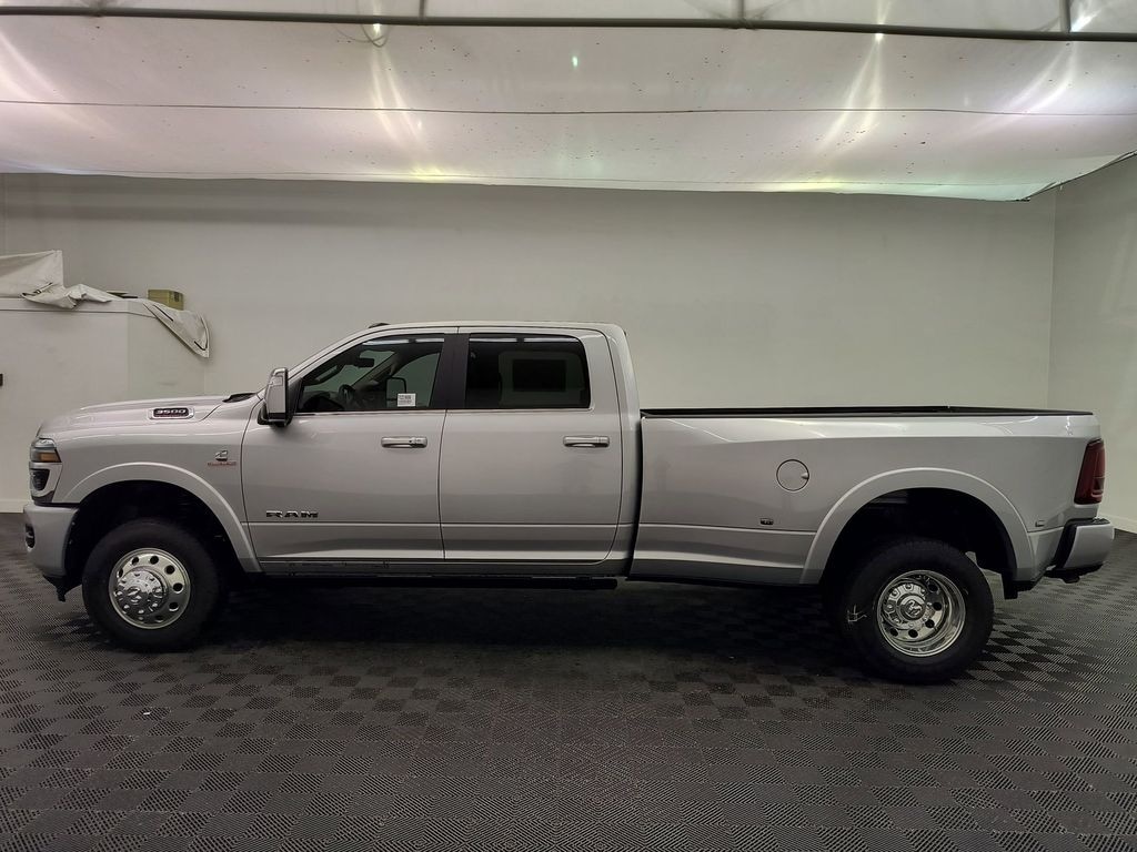 New 2026 Ram 3500 LIMITED LONGHORN CREW CAB 4X4 8' BOX Pickup