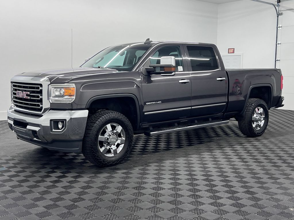 2015 GMC Sierra 4WD Crew Cab Short Box SLT's photo