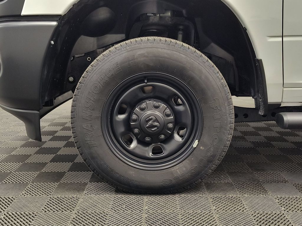 2025 RAM 2500 Tradesman - Photo 11