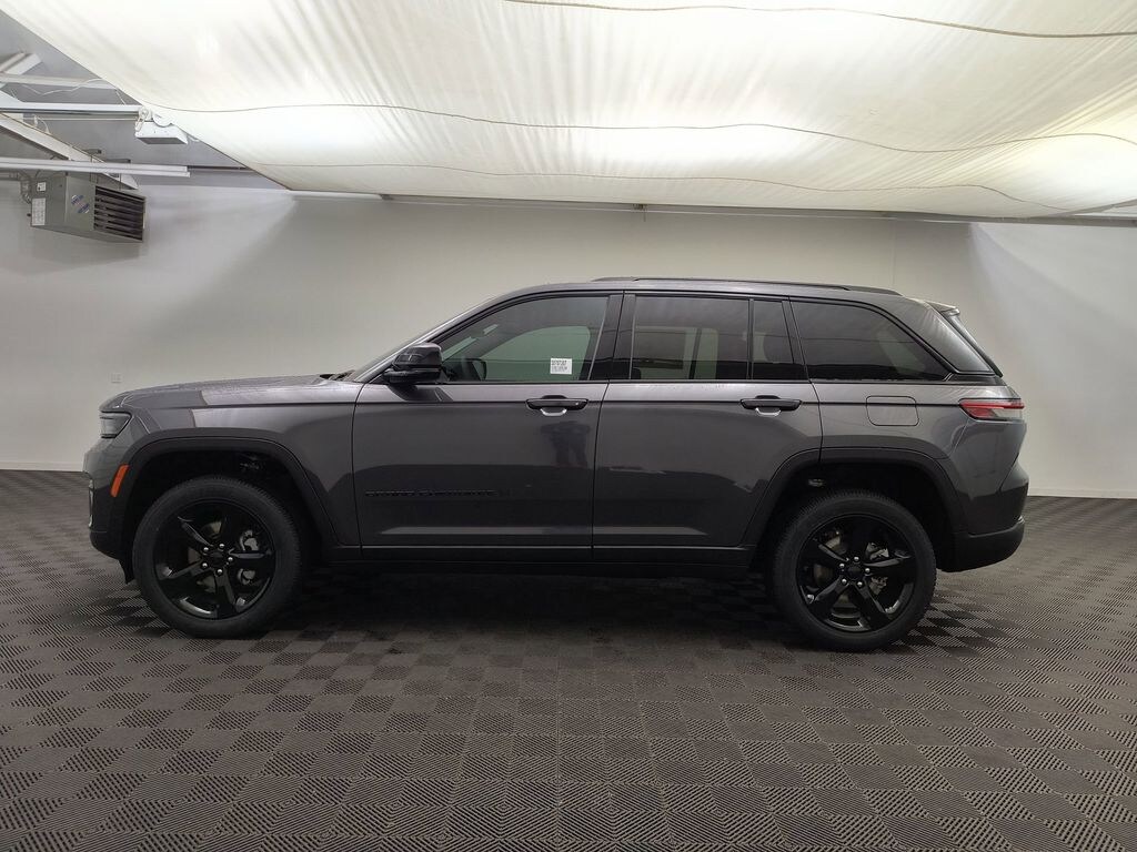 New 2025 Jeep Grand Cherokee ALTITUDE X 4X4 Sport Utility