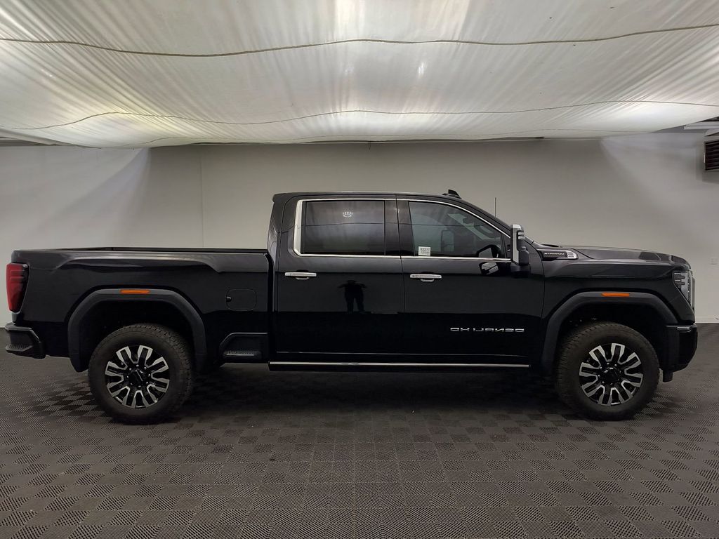 2025 GMC Sierra 3500HD Denali Ultimate - Photo 8