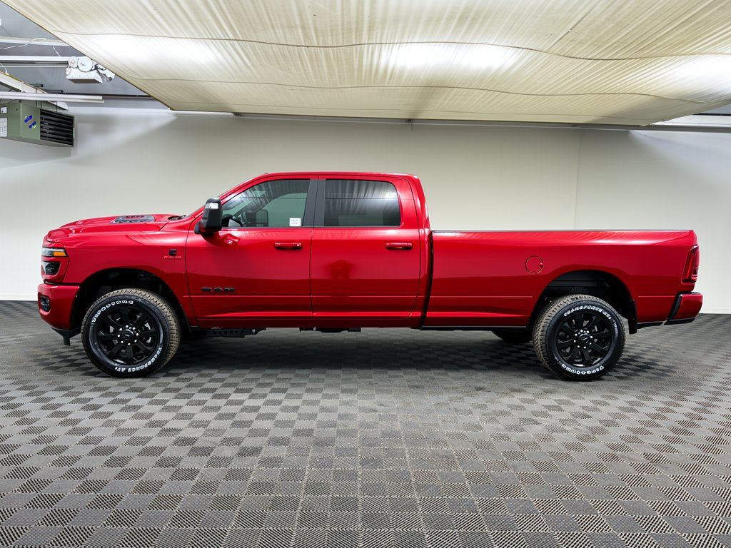 New 2027 Ram 3500 LARAMIE CREW CAB 4X4 Pickup