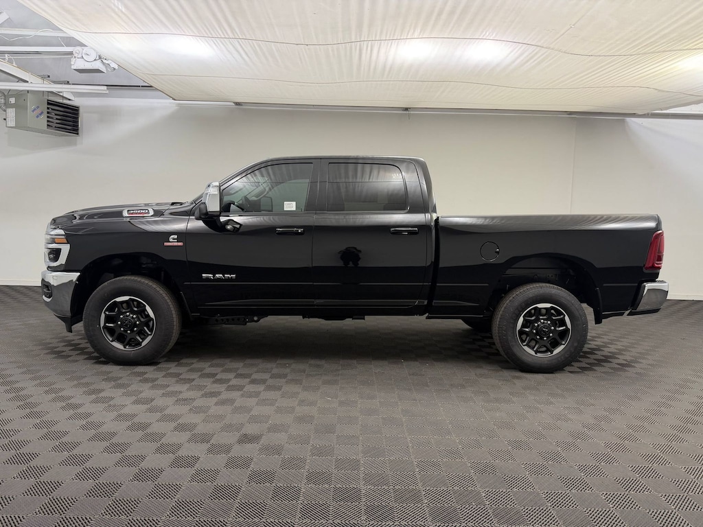 New 2027 Ram 3500 LARAMIE CREW CAB 4X4 Pickup