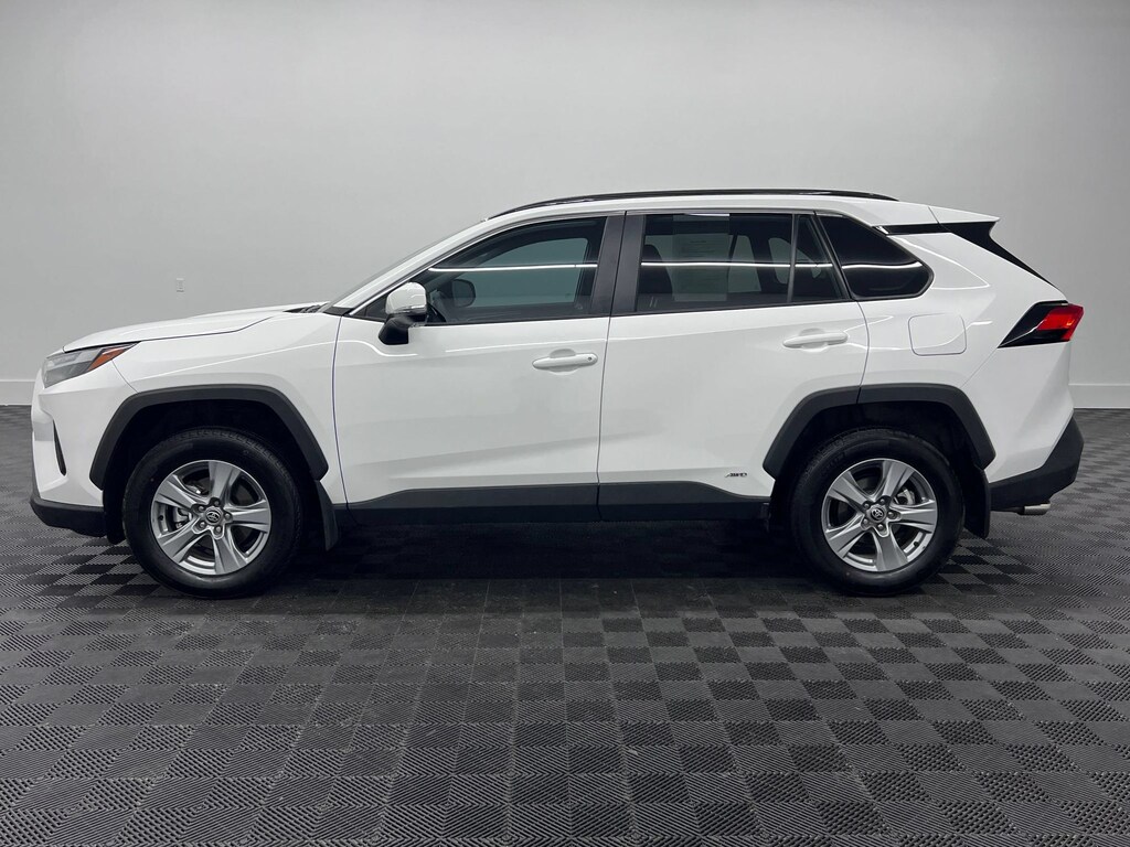 Used 2025 Toyota RAV4 Hybrid XLE SUV