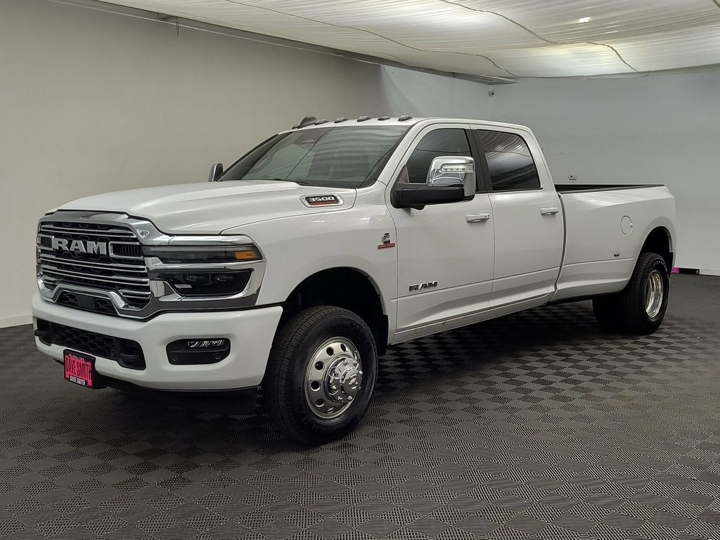 New 2026 Ram 3500 LARAMIE CREW CAB 4X4 8' BOX Pickup