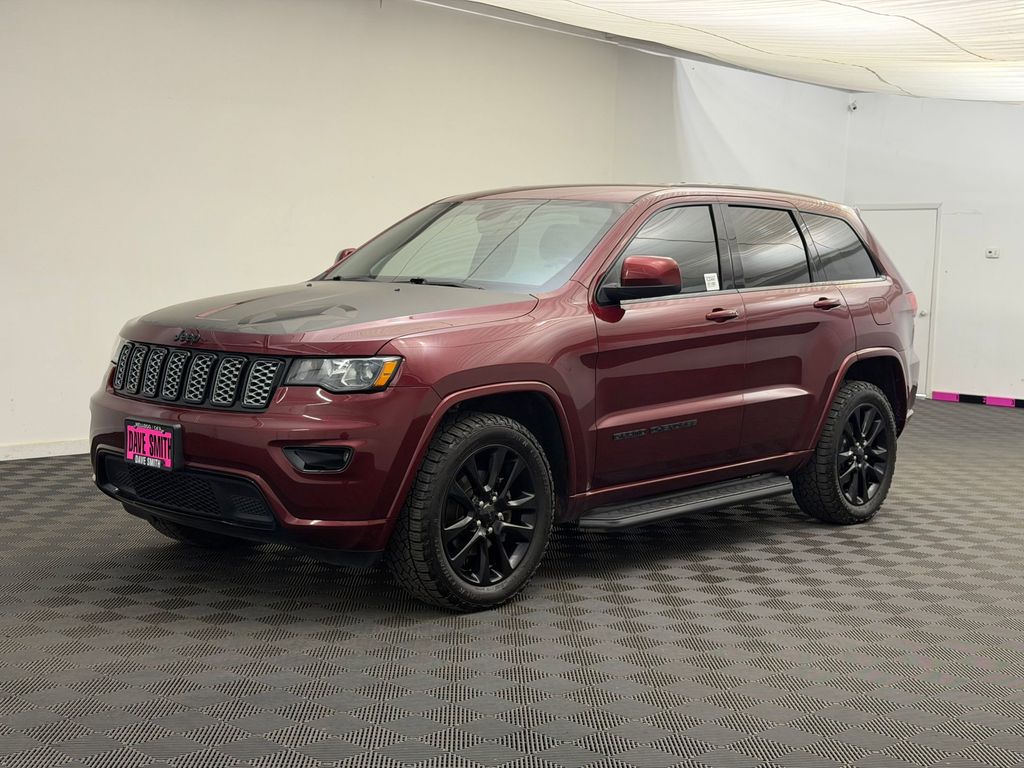 2019 Jeep Grand Cherokee Altitude 4WD's photo