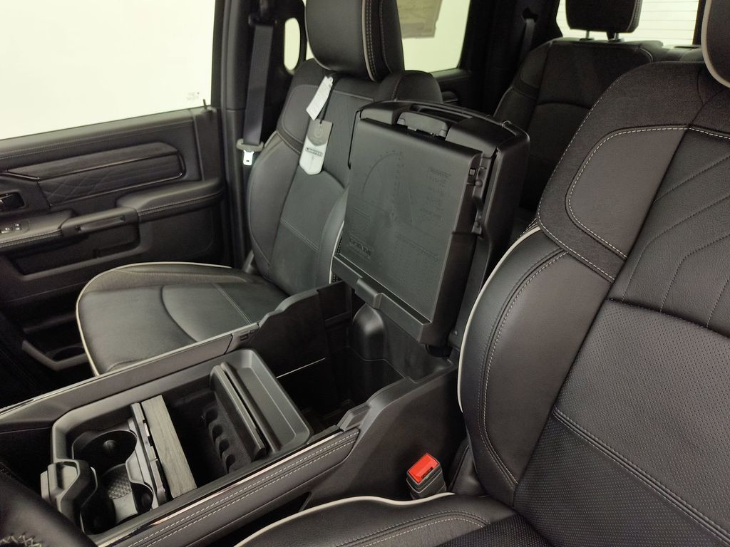 2025 RAM 3500 Limited - Photo 31