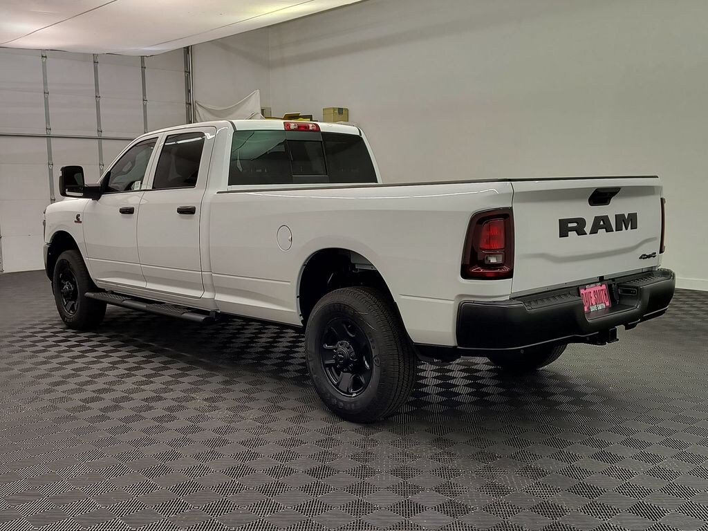 New 2026 Ram 3500 TRADESMAN CREW CAB 4X4 8' BOX Pickup