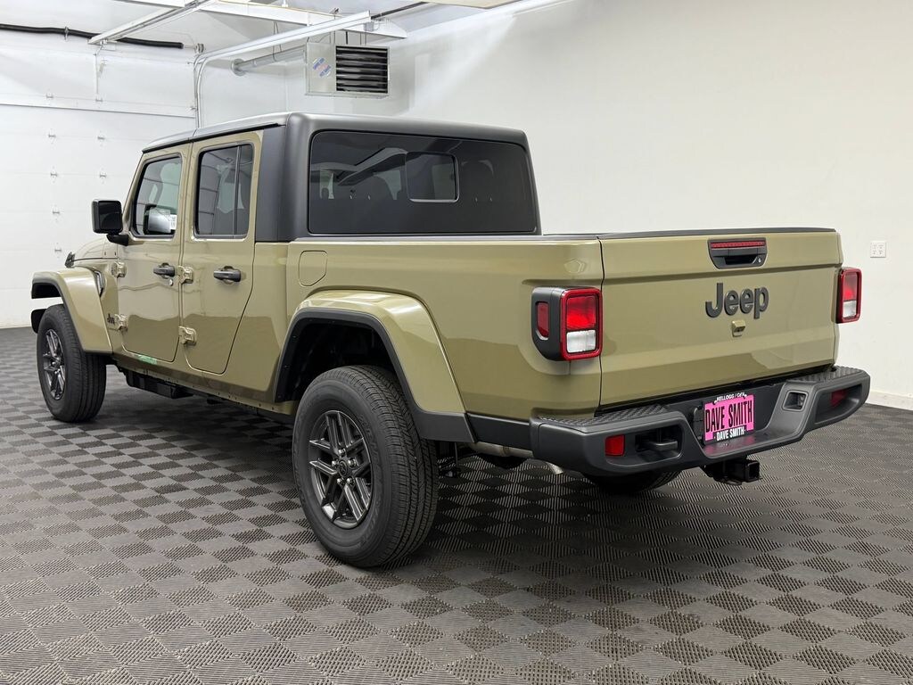 New 2026 Jeep Gladiator Sport S 4x4 Pickup