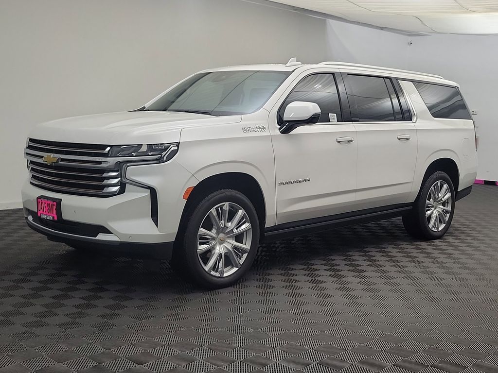 2023 Chevrolet Suburban High Country's photo