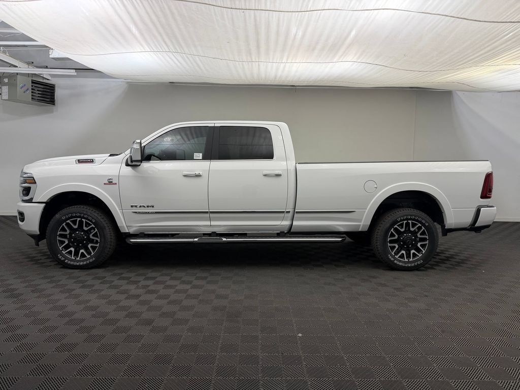 New 2026 Ram 3500 LIMITED CREW CAB 4X4 8' BOX Pickup