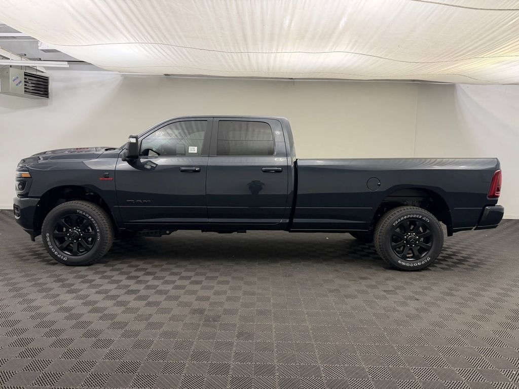 New 2026 Ram 3500 LARAMIE CREW CAB 4X4 8' BOX Pickup