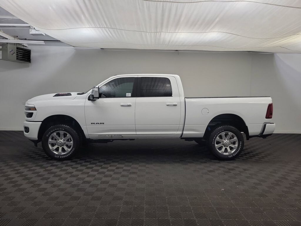 New 2026 Ram 2500 LARAMIE CREW CAB 4X4 6'4 BOX Pickup