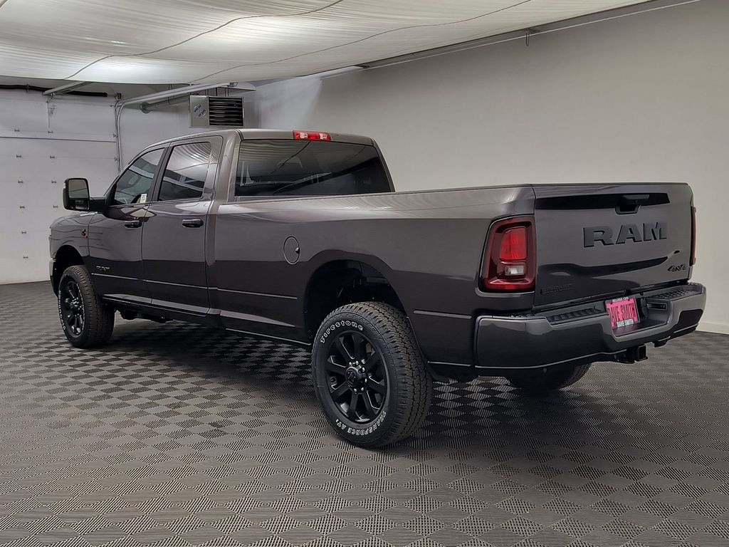 New 2026 Ram 3500 BIG HORN CREW CAB 4X4 8' BOX Pickup