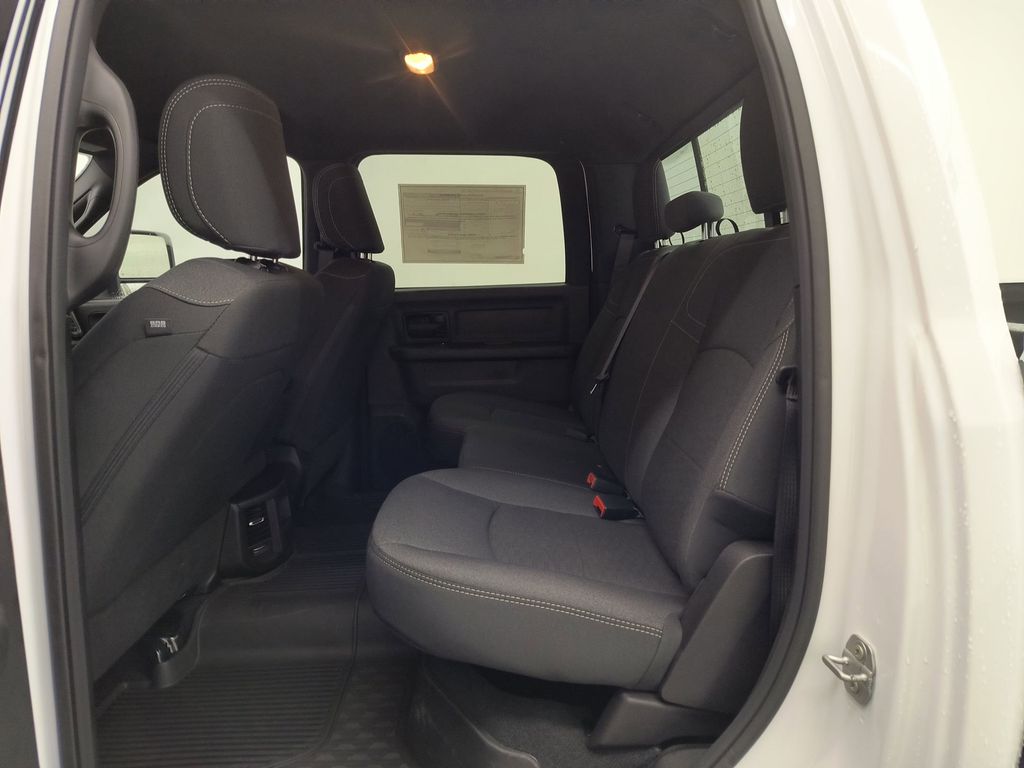 2025 RAM 2500 Tradesman - Photo 12