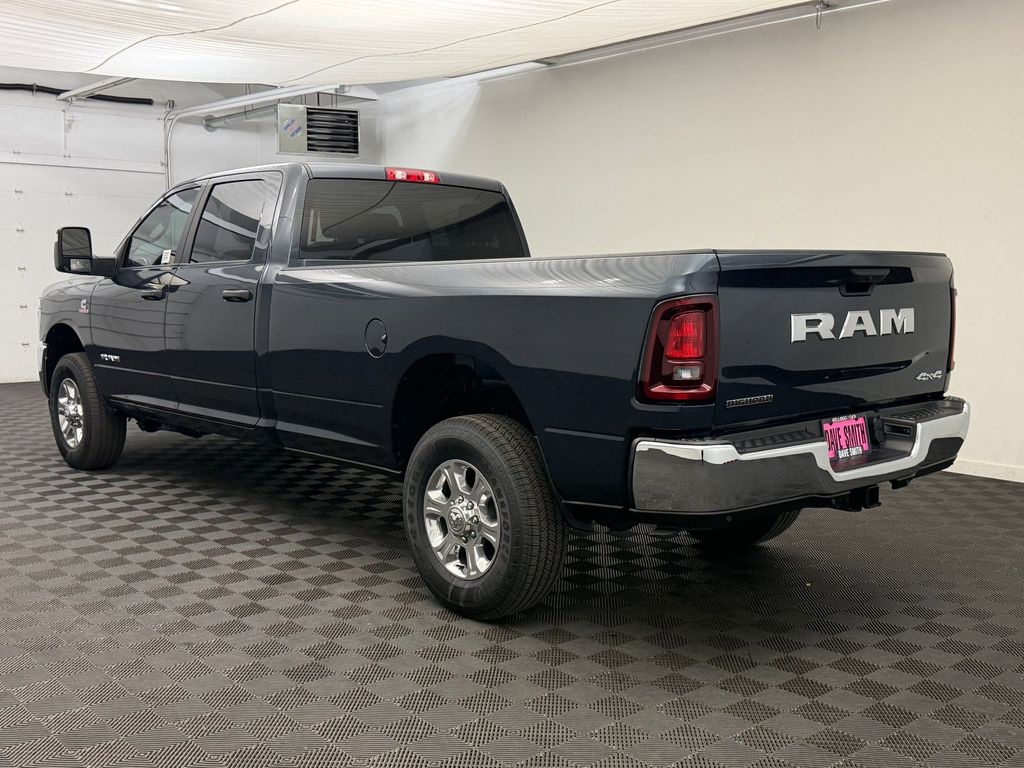 New 2026 Ram 3500 BIG HORN CREW CAB 4X4 8' BOX Pickup
