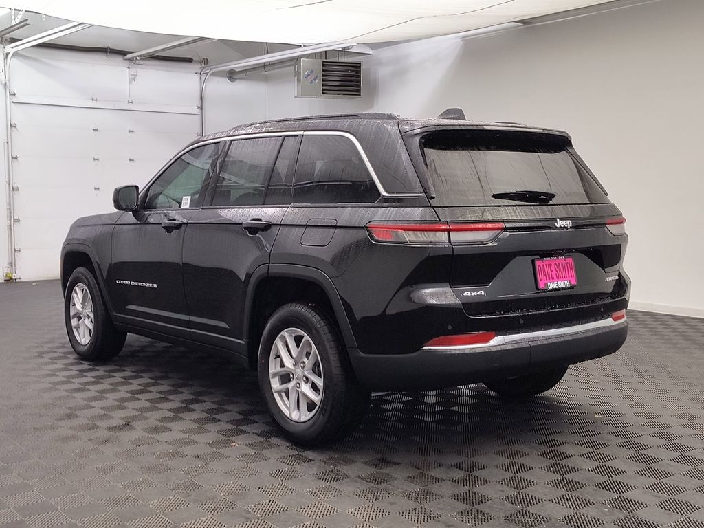 New 2025 Jeep Grand Cherokee LAREDO X 4X4 Sport Utility
