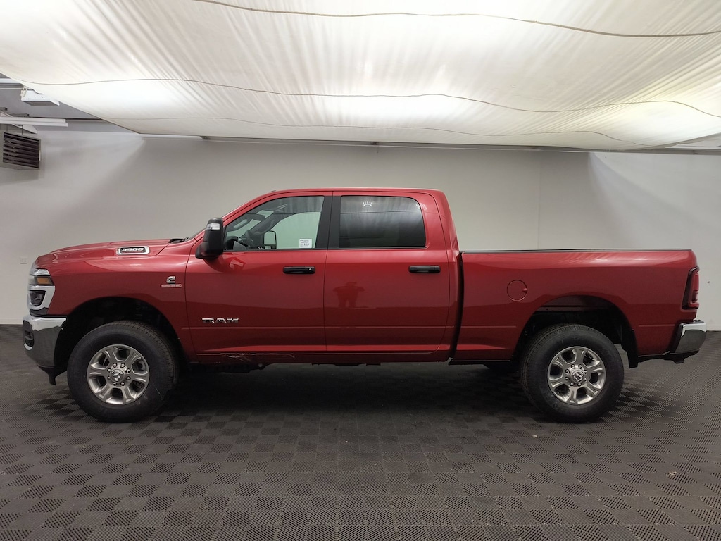 New 2026 Ram 3500 BIG HORN CREW CAB 4X4 6'4 BOX Pickup