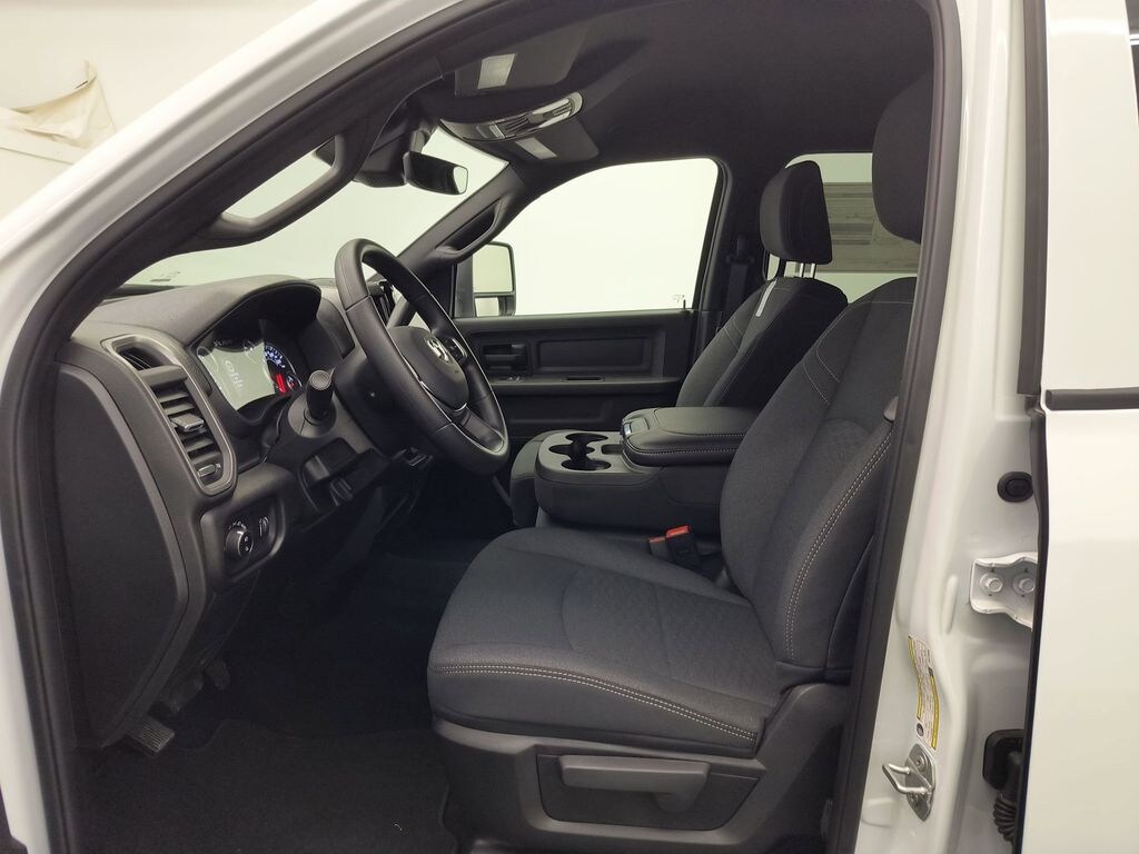 New 2026 Ram 2500 TRADESMAN CREW CAB 4X4 8' BOX Pickup