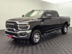 2025 Ram 2500 TRADESMAN CREW CAB 4X4 6'4 BOX Pickup