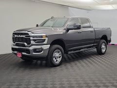 2025 Ram 2500 TRADESMAN CREW CAB 4X4 6'4 BOX Pickup