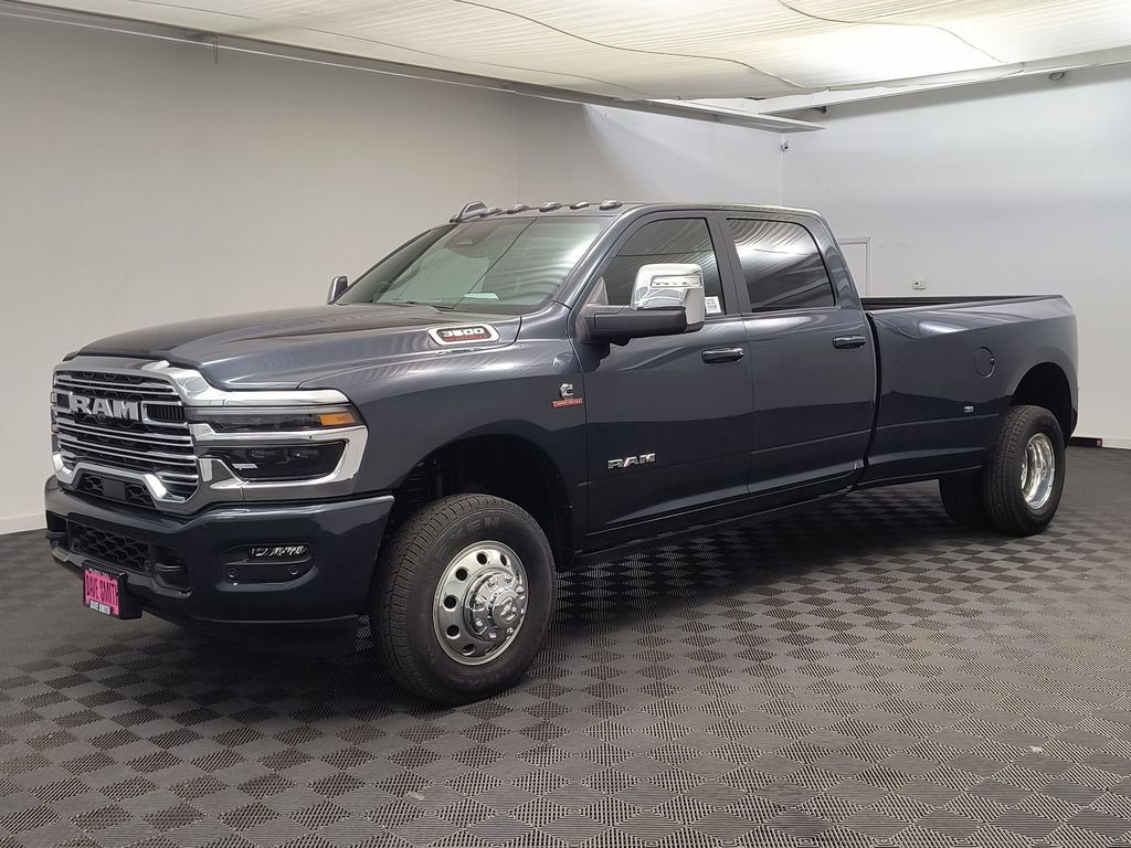 New 2026 Ram 3500 LARAMIE CREW CAB 4X4 8' BOX Pickup