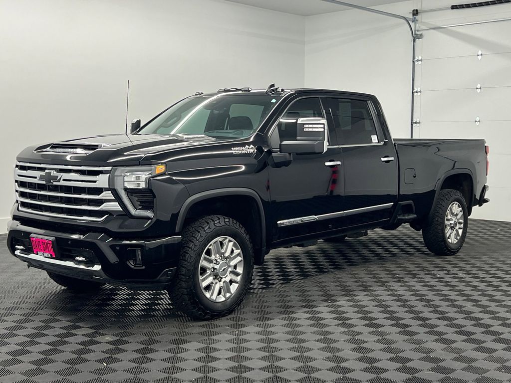 2024 Chevrolet Silverado 2500HD High Country's photo
