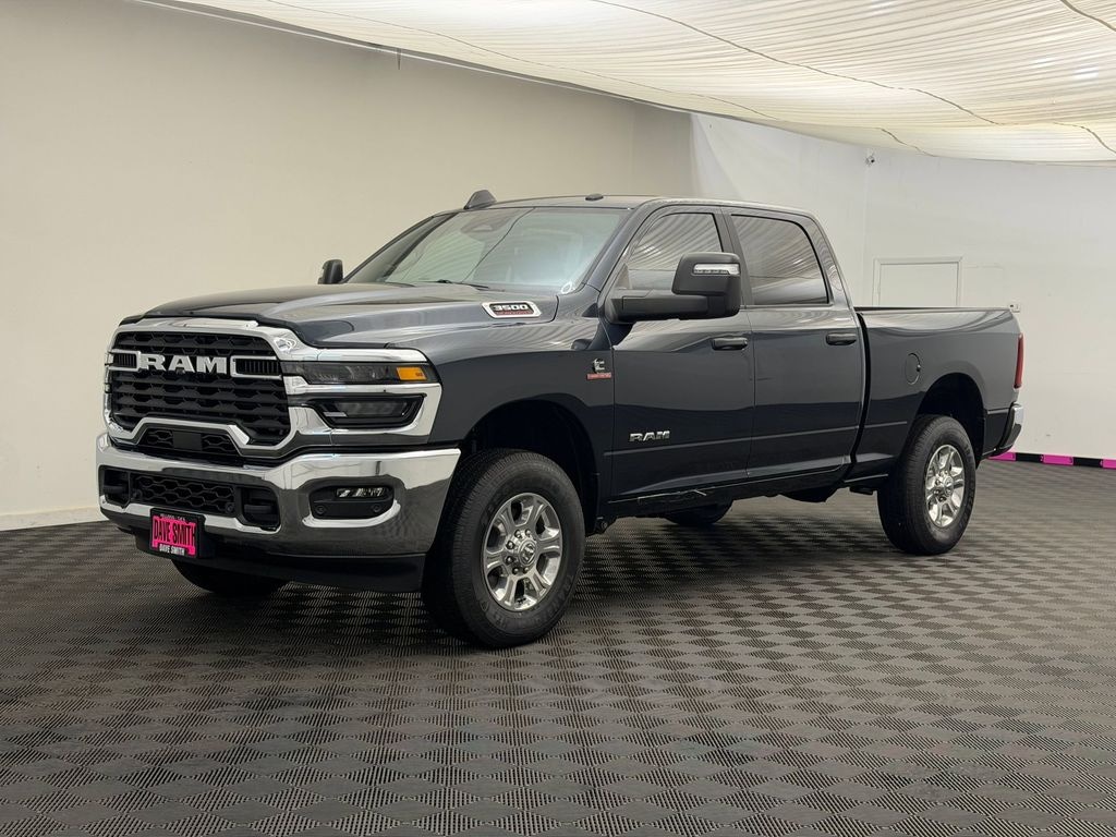 New 2026 Ram 3500 BIG HORN CREW CAB 4X4 6'4 BOX Pickup