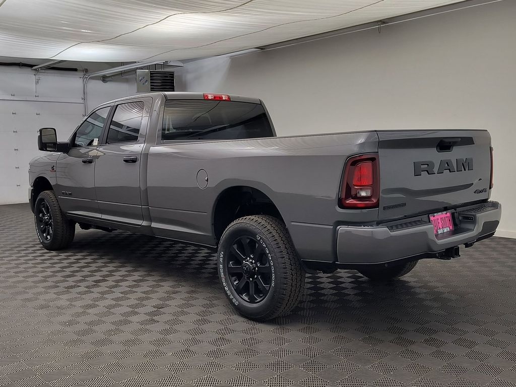 New 2026 Ram 3500 BIG HORN CREW CAB 4X4 8' BOX Pickup