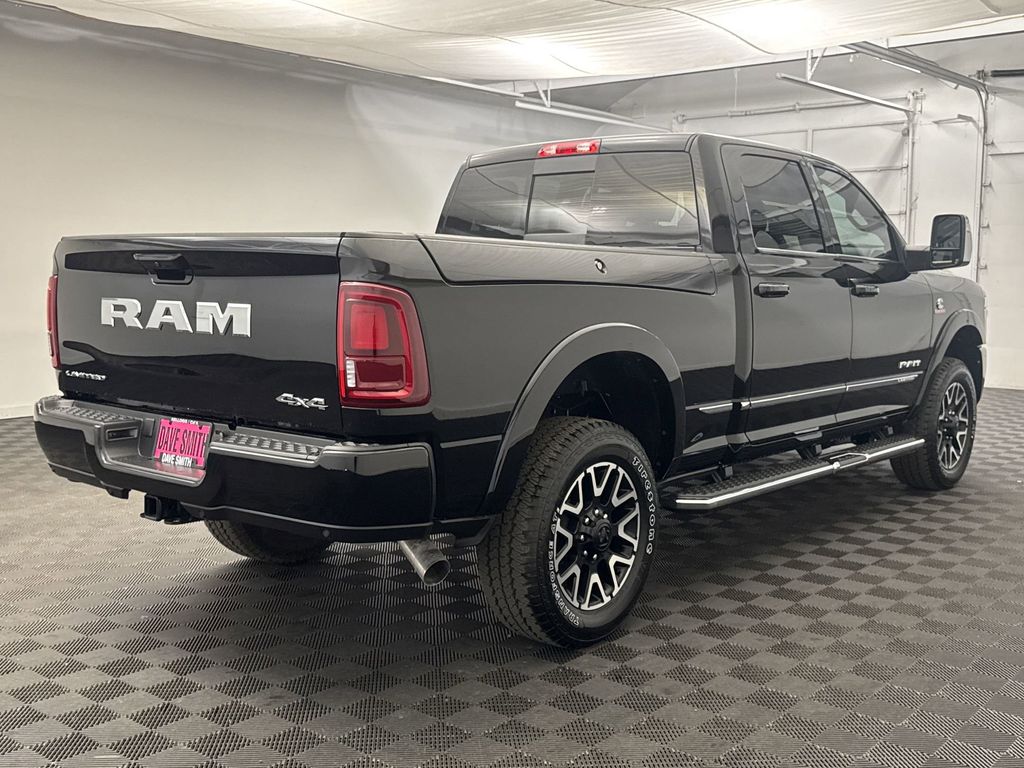 2025 RAM 3500 Limited - Photo 8